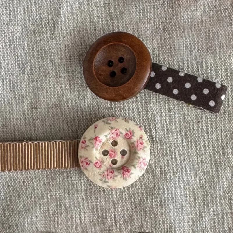 Barrettes à cheveux vintage INS pour femmes, barrettes en bois à motifs floraux, détails en ruban à 