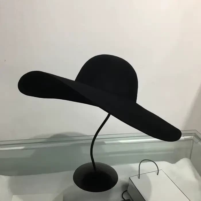 Nouveau Style rétro grand chaud à large bord laine Fedora chapeau noir feutre chapeau arc plat disqu