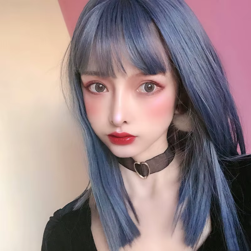 Perruque mi-longue bleu gris pour femme avec frange aérienne, postiche synthétique d'aspect naturel