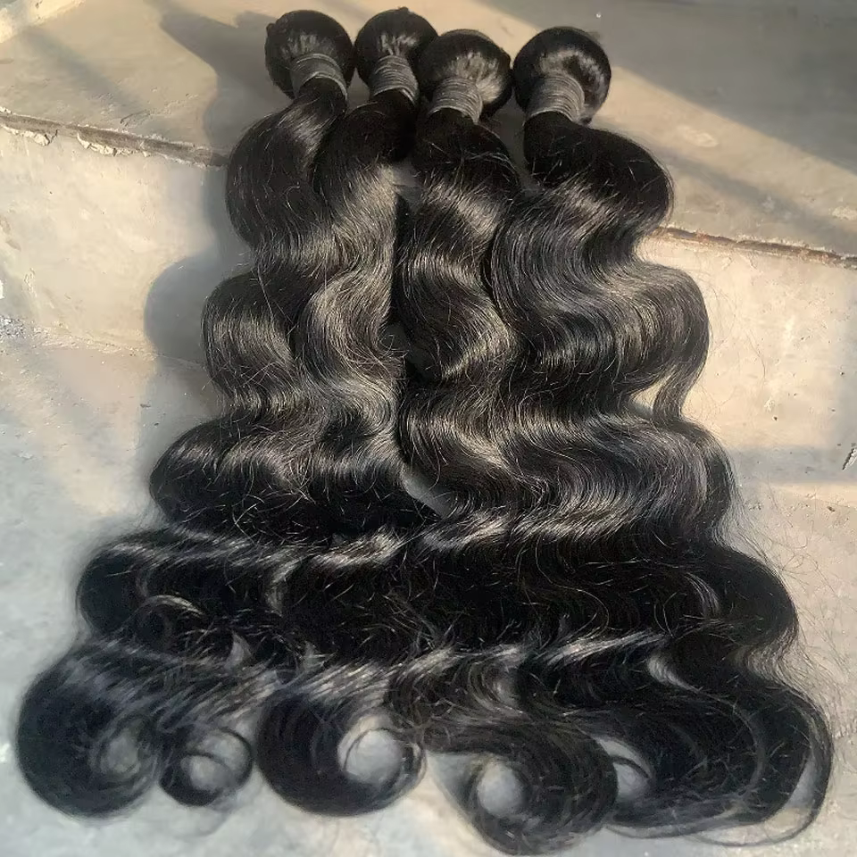 Extensions de cheveux humains vierges bruts Remy, 28-30 pouces, ondulés, non traités, 3 ou 4 paquets