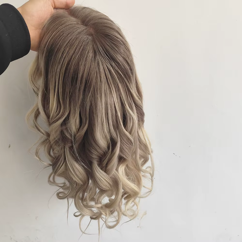 Perruques en dentelle de cheveux humains de luxe, mèches blondes mélangées à des racines brun foncé,