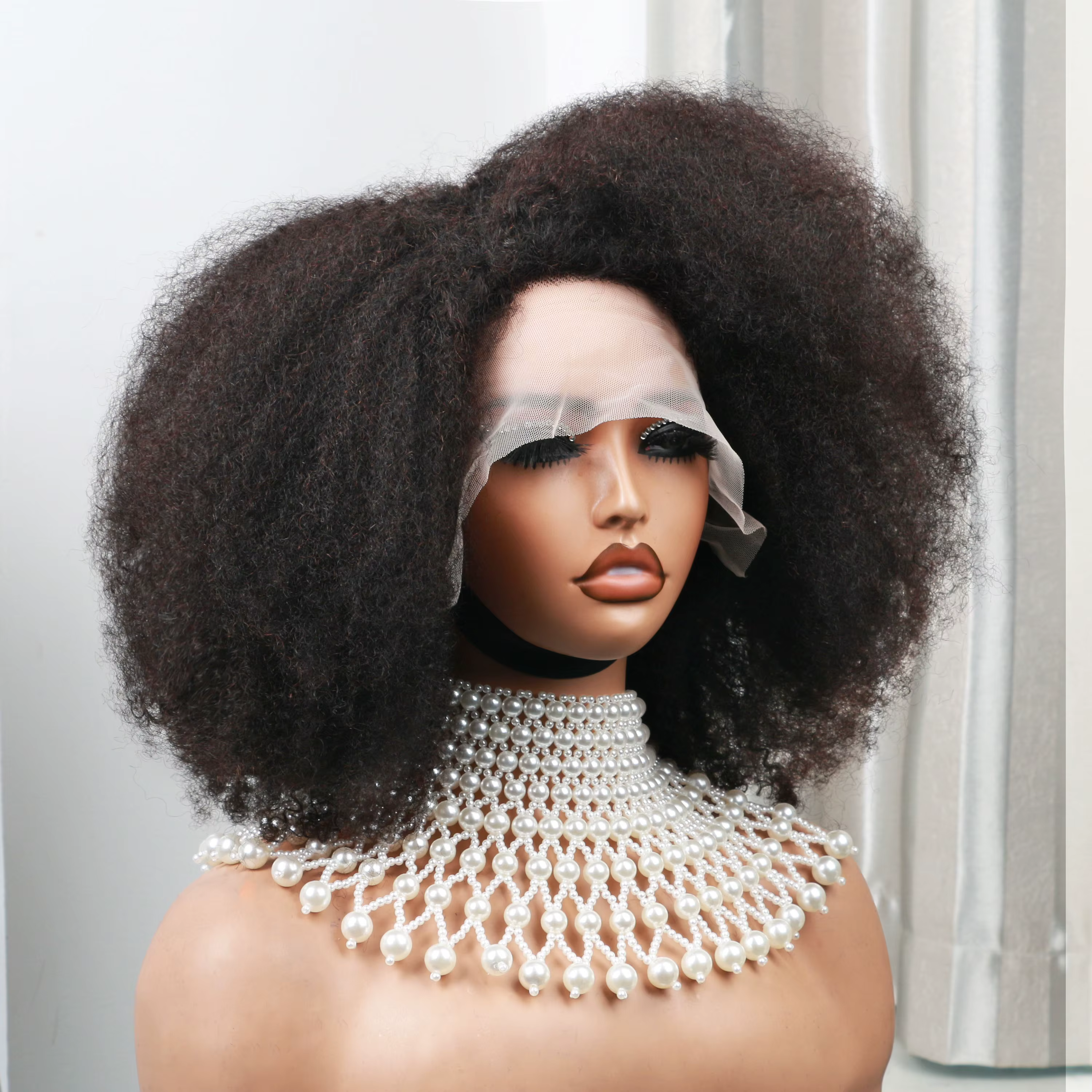 Perruques Courtes Afro Bouclées Kinky 13x4x2 T Part Lace Wigs, Perruques Courtes Bob en Cheveux Huma