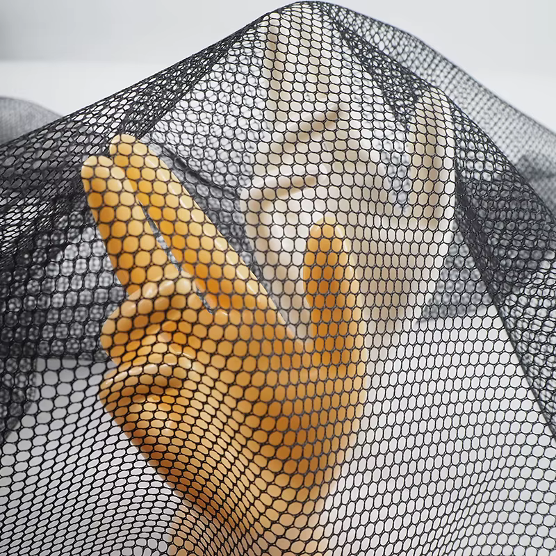 Tissus en maille à gros trous de 59*36 pouces pour la fabrication de bases de perruques sans filet é