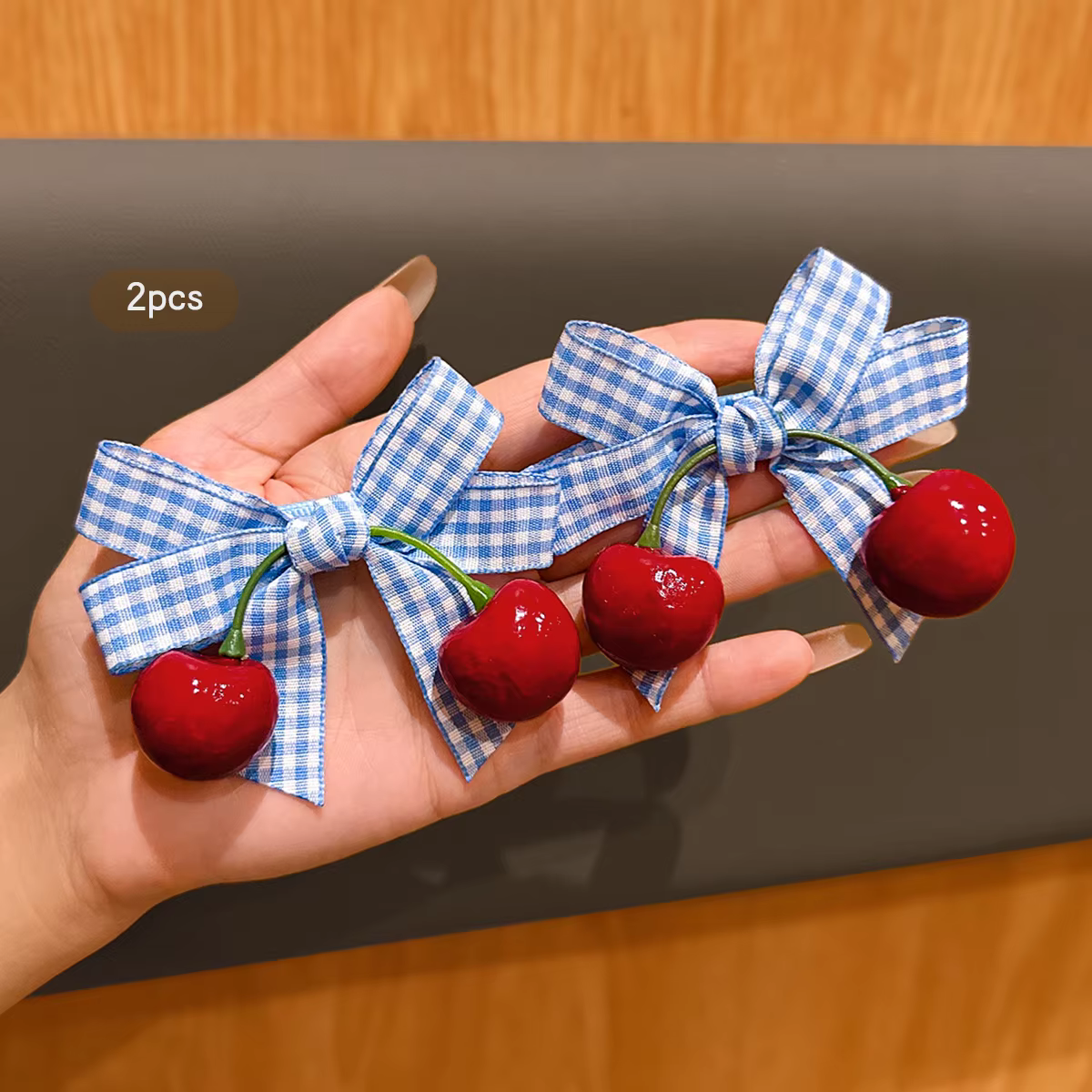 2 pinces à cheveux cerise avec nœud bleu, adaptées aux accessoires pour cheveux quotidiens