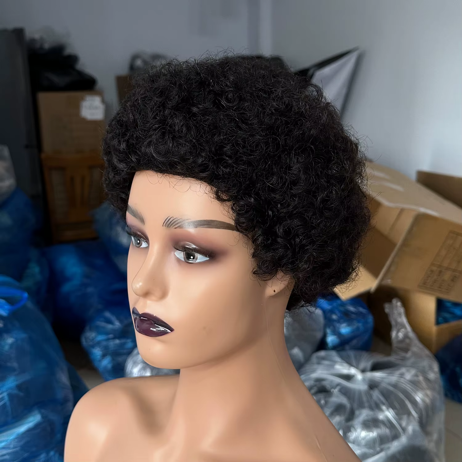 Perruques brésiliennes courtes coupe lutin pour femmes noires cheveux humains Afro crépus bouclés pe