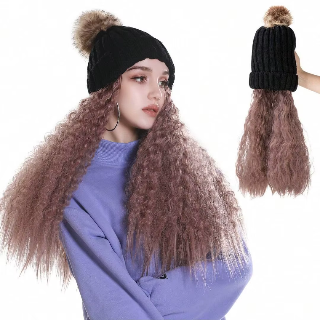Bonnet sans visière avec extensions de cheveux longs bouclés ondulés