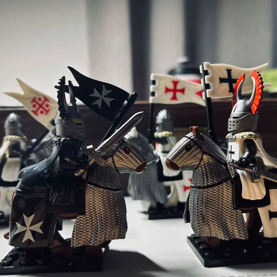 Figurine de film Chevalier de 5 cm, nouveau modèle en plastique, blocs de construction à assembler, décorations, cadeaux d'anniversaire, jouets de puzzle