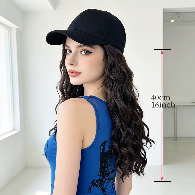 Casquette de baseball noire avec perruque en cheveux synthétiques ondulés