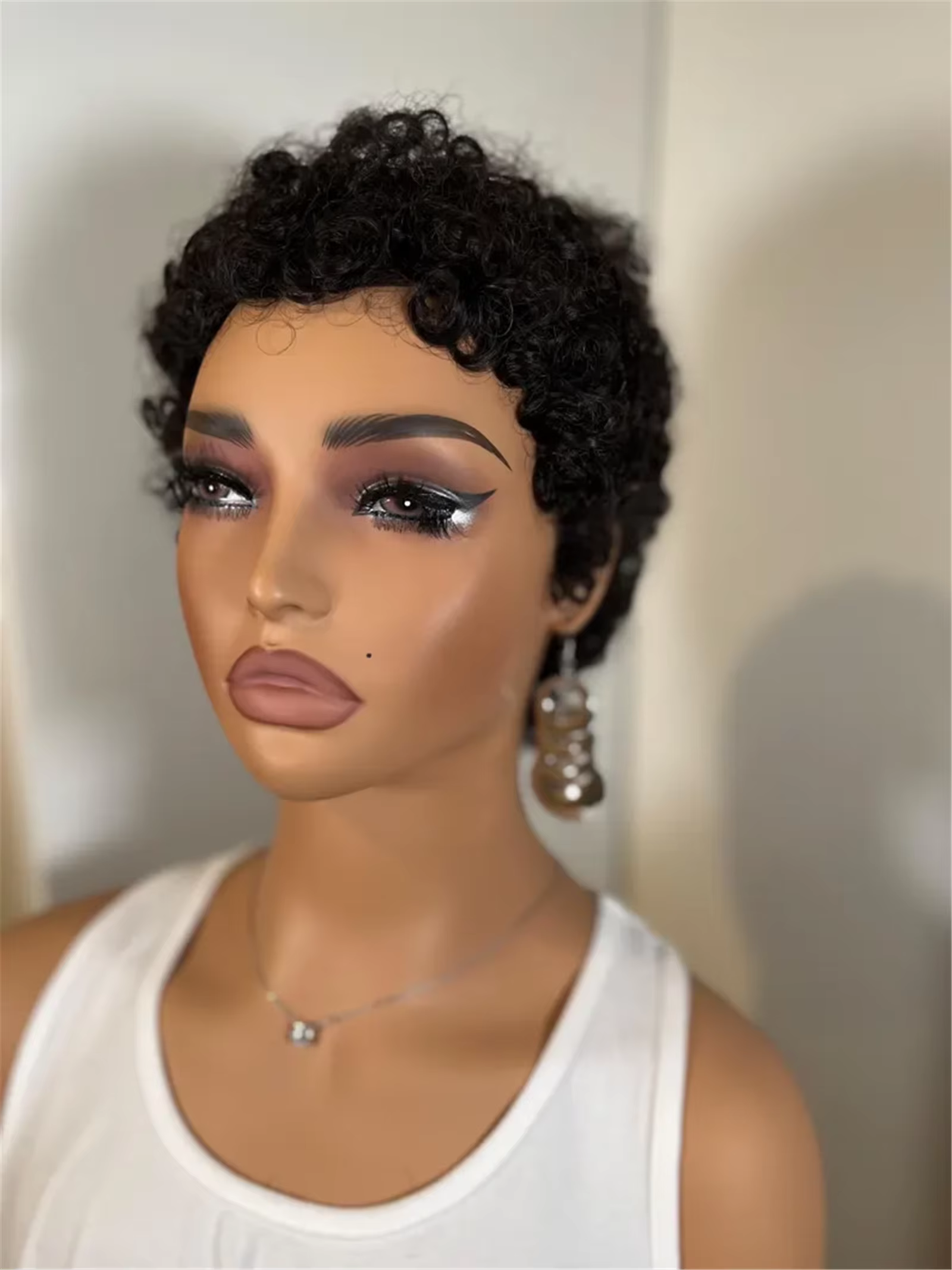 Perruque Courte Bouclée Frisée en Cheveux Humains FXVIC pour Femmes