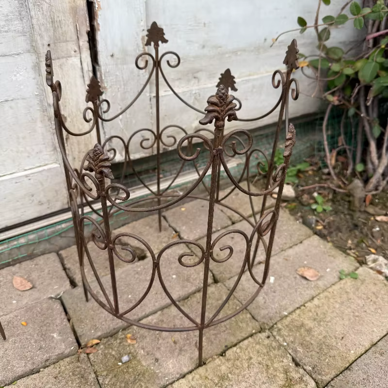 Clôture de jardin rustique, système de Support de plantes en fer ancien pour vignes grimpantes, décor de parterre de fleurs, bordure, treillis de jardin inséré au sol