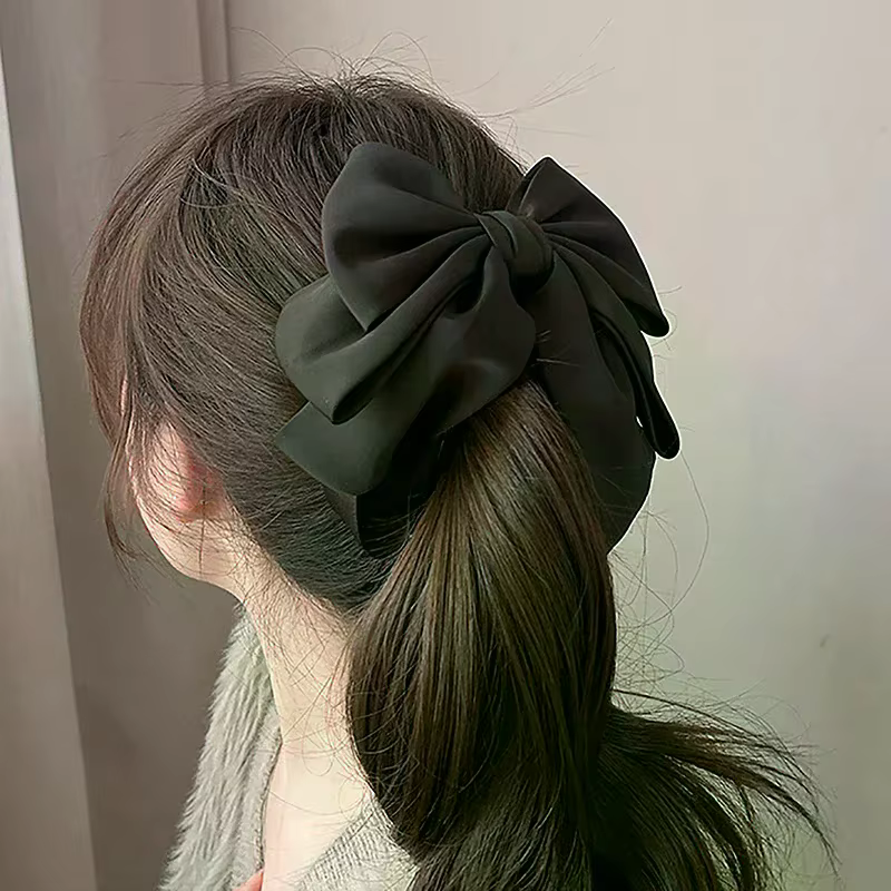 Pince à cheveux en ruban avec nœud élégant
