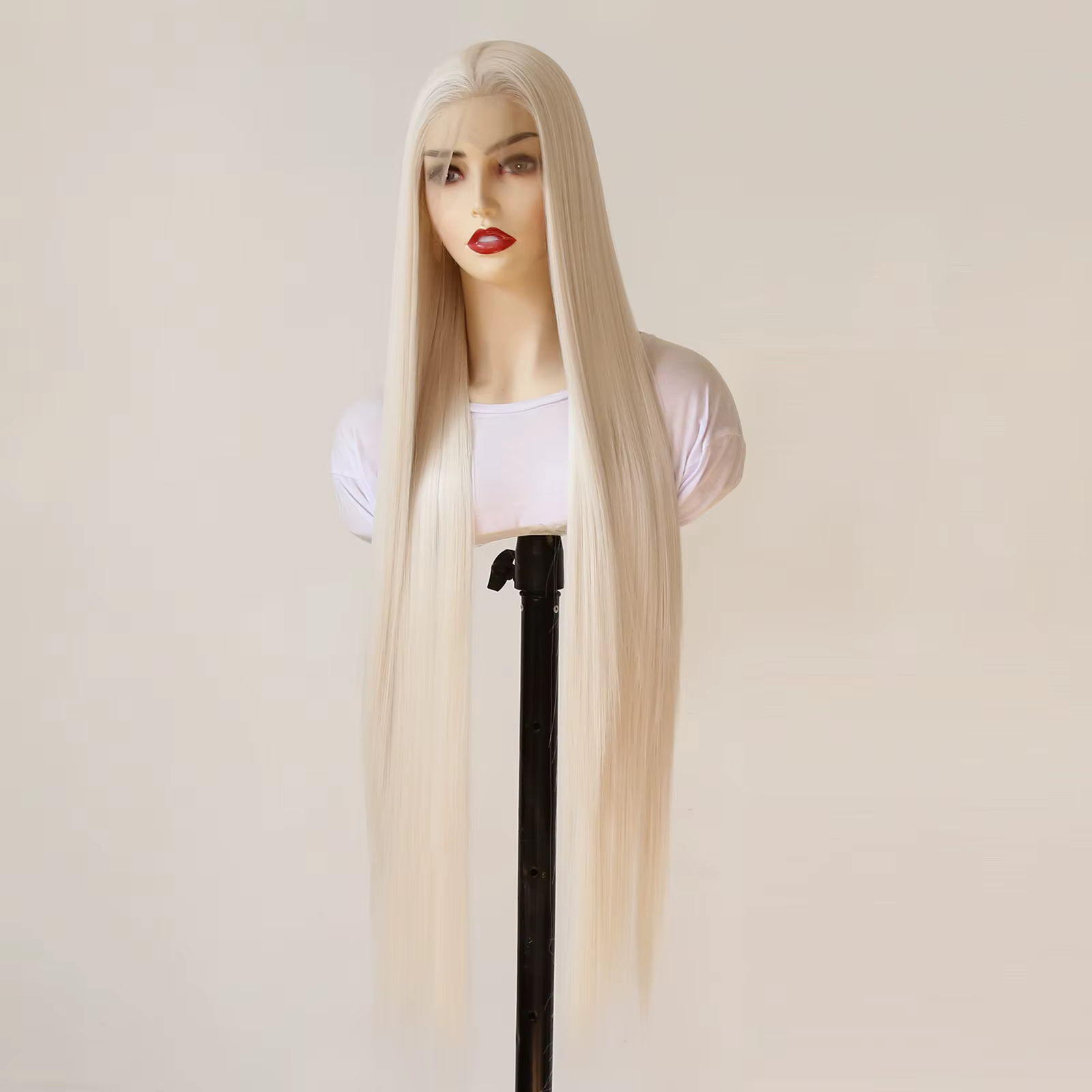Perruque Lace Front Wig synthétique Blonde platine 13x4