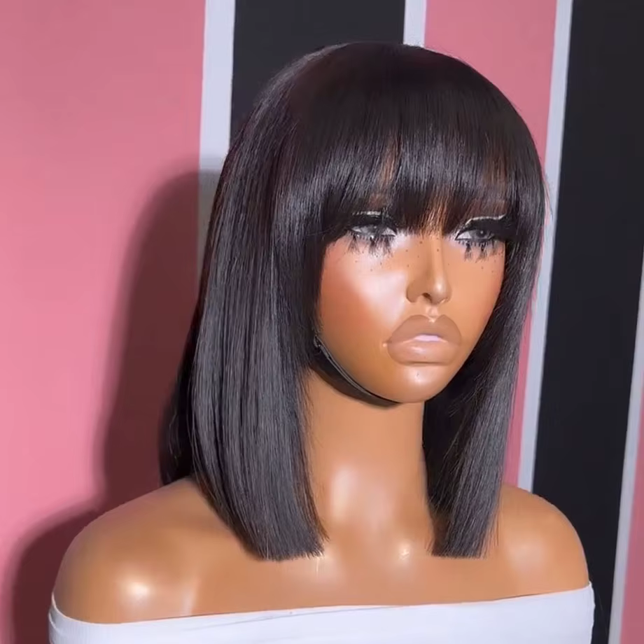 Perruque brésilienne courte Bob avec frange pour femme