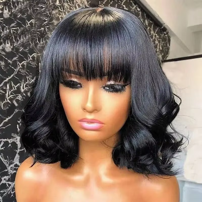 Perruques de cheveux humains ondulés naturels avec frange