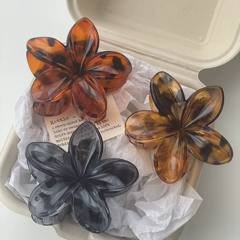 Pinces à cheveux à fleurs élégantes