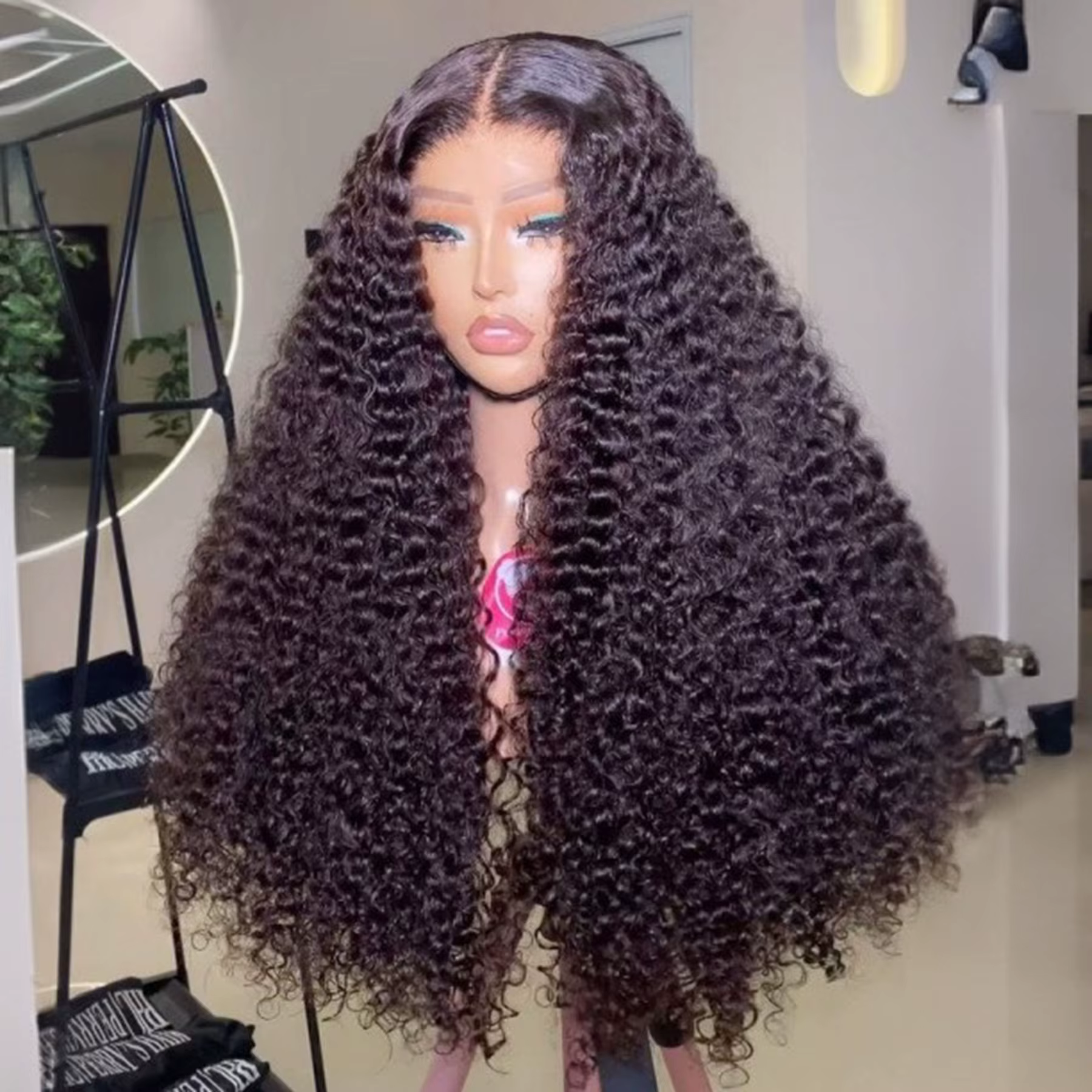 Perruque Lace Frontal synthétique bouclée crépue 13x4