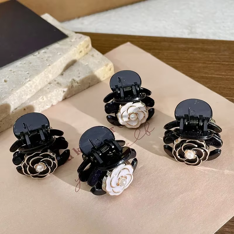Mini pinces à cheveux camélia noir pour femmes et filles