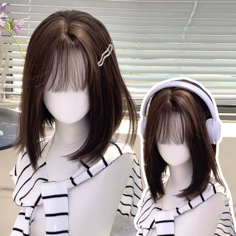  Perruque courte synthétique lisse