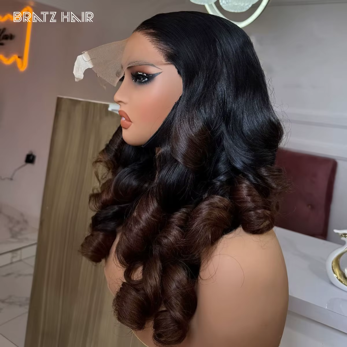 Perruque de cheveux humains bouclés et rebondissants