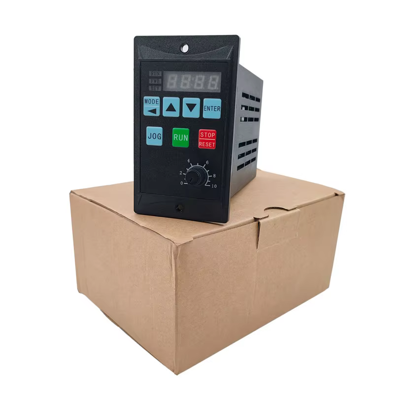 Convertisseur de fréquence onduleur électrique 1500W RS485 ajouter du pilote de moteur 0,75 kw 1,5 kw MCU entrée monophasée 220V sortie triphasée 0,4 kw