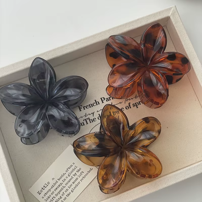Pinces à cheveux à fleurs élégantes