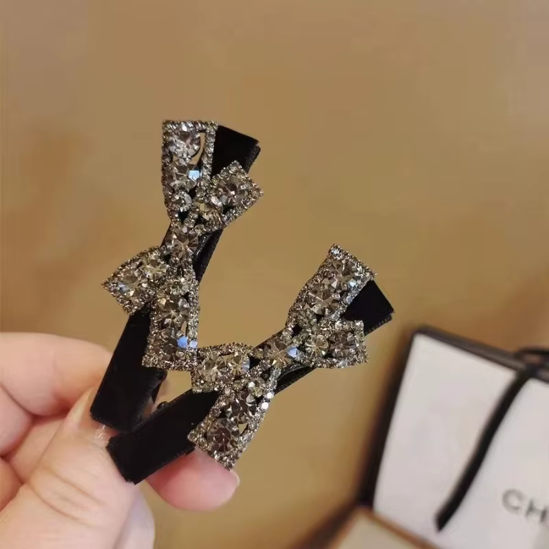 Diamant noir arc clip bandeau