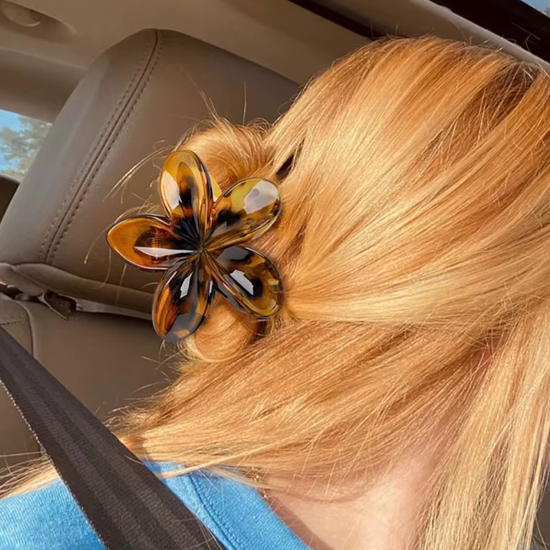 Pinces à cheveux à fleurs élégantes