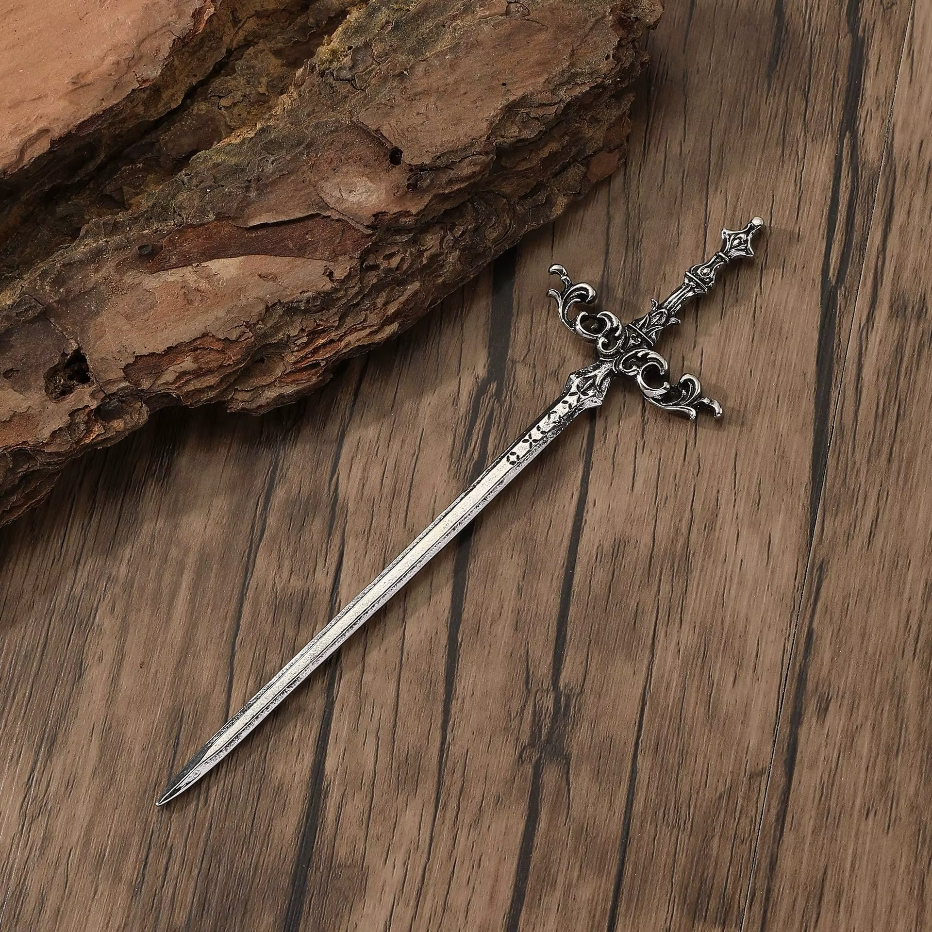 Pince à cheveux rétro épée Viking Wave