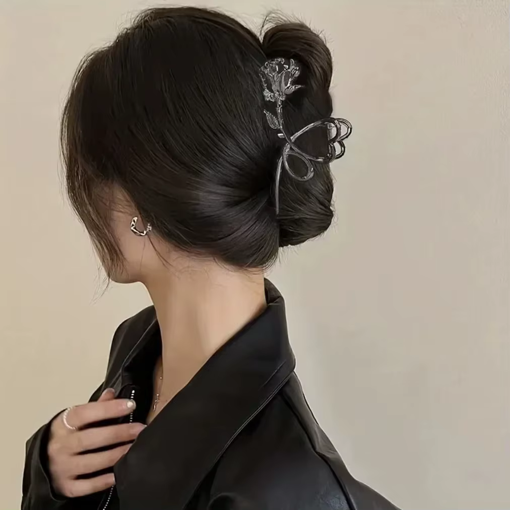 Pinces à cheveux élégantes en métal rose