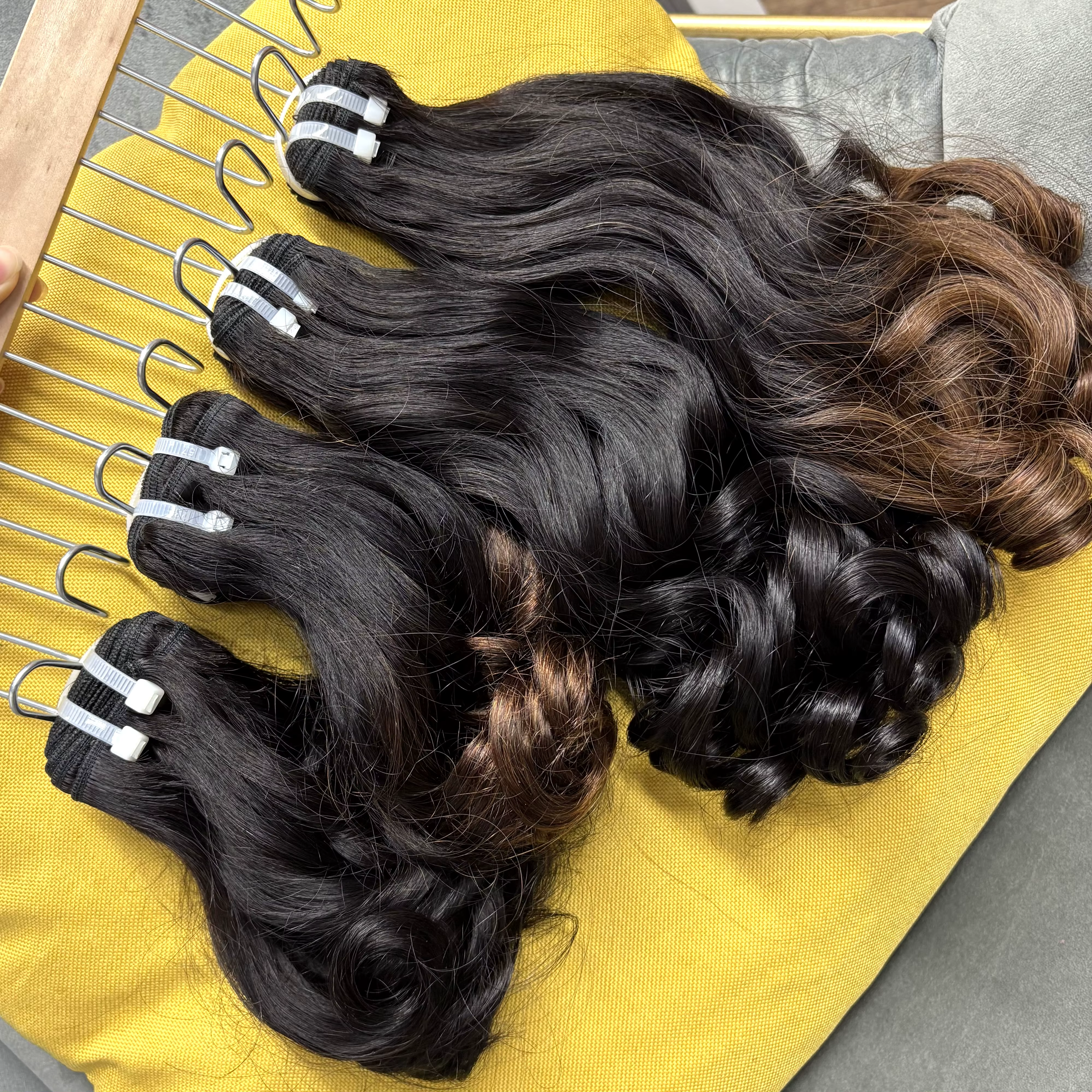 Extensions de cheveux humains naturels ondulés lâches 12A de 8 à 18 pouces