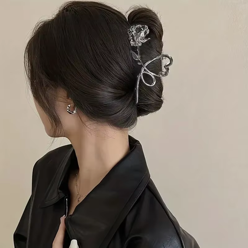 Pinces à cheveux élégantes en métal rose