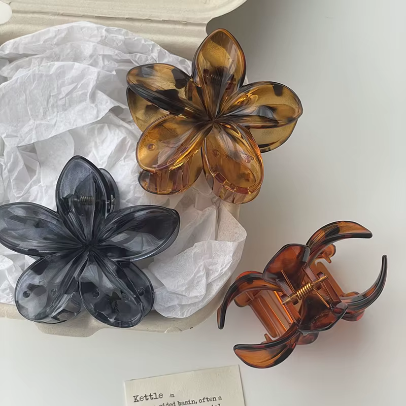 Pinces à cheveux à fleurs élégantes