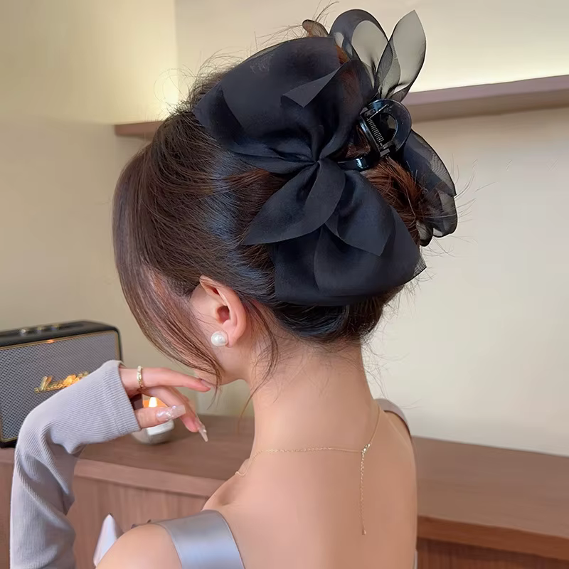 Pince à cheveux grande taille en maille avec nœud