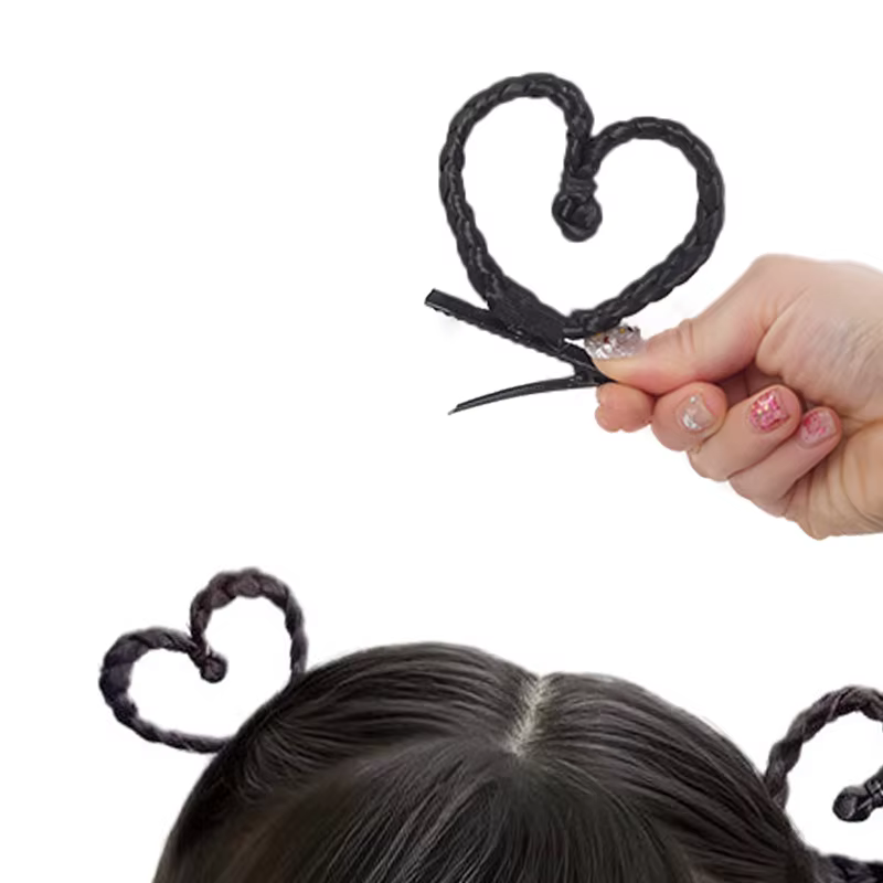 Barrette à cheveux en forme de cœur tressée
