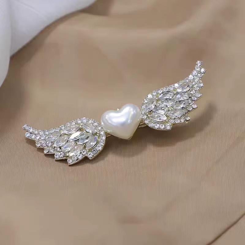 Barrettes à cheveux en forme de cœur avec ailes d'ange