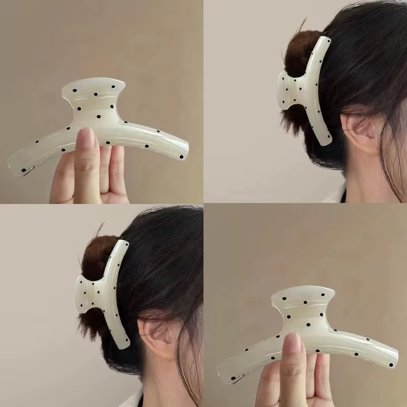 Pince à cheveux en forme de requin