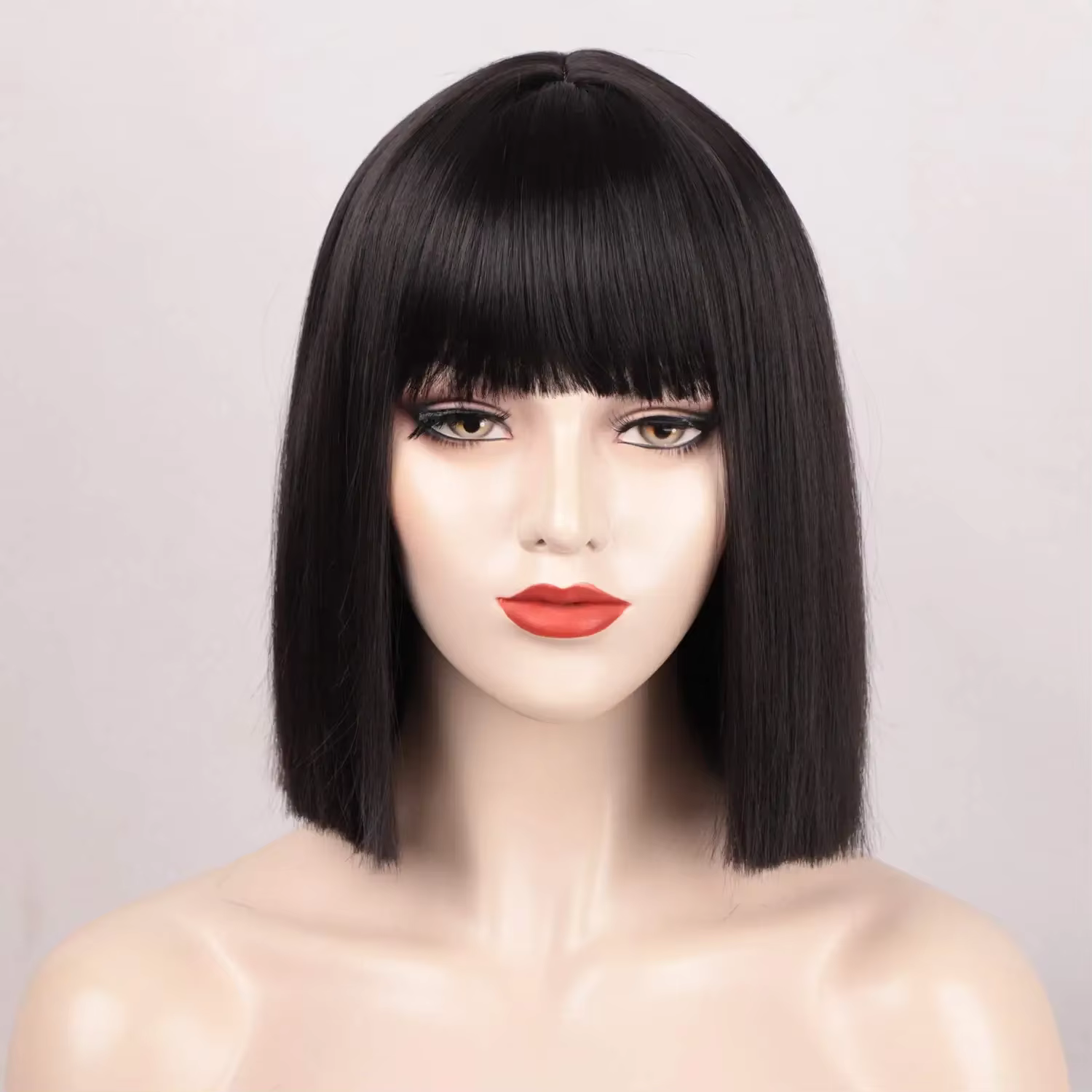 Perruque Bob Noire Courte avec Frange pour Femme