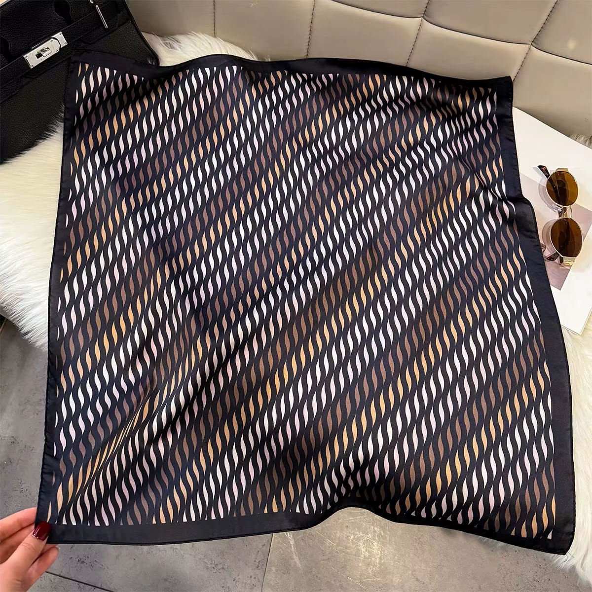 Nouveau Foulard Carré 2026 pour Femme
