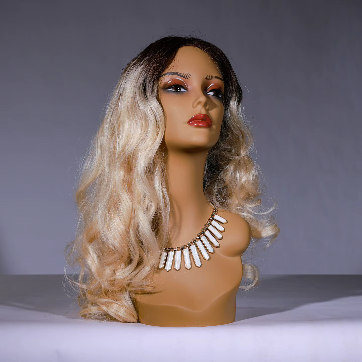 Mannequin de perruque à épaule unique