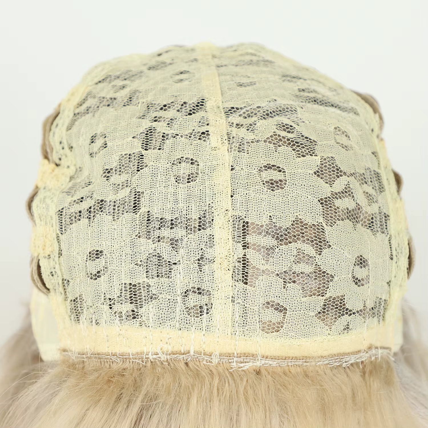 HANEROU – perruque synthétique courte ondulée Blonde naturelle ombrée bouffante pour femmes