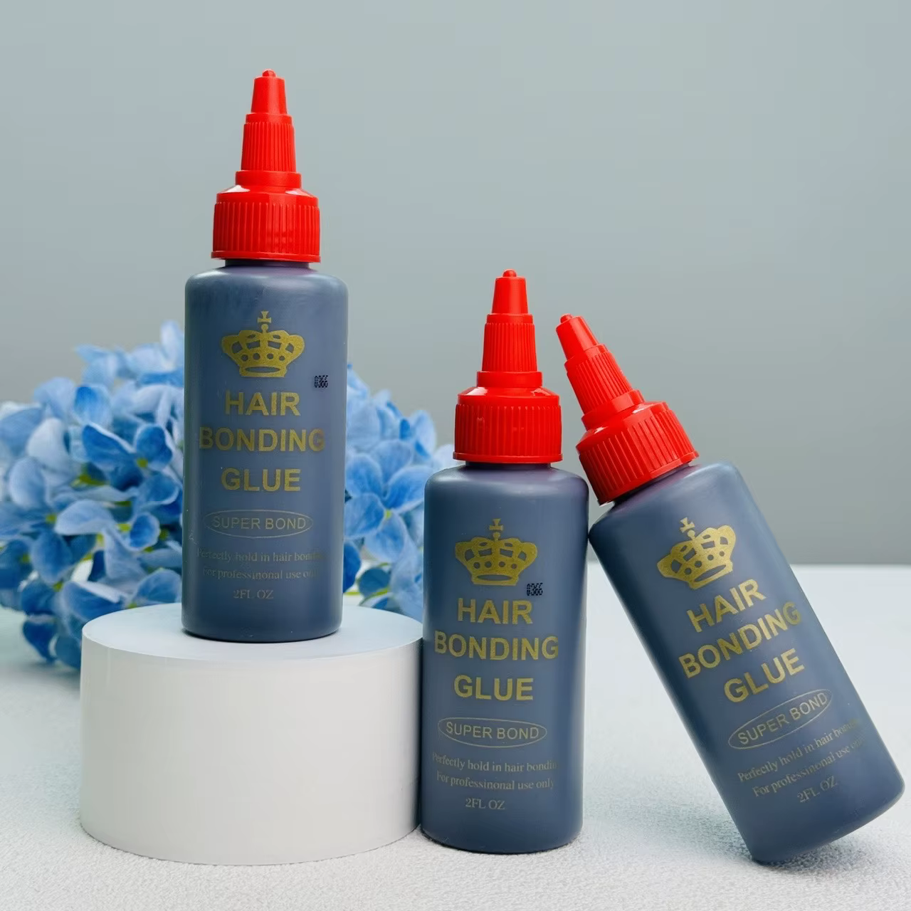 Colle noire pour tissage capillaire