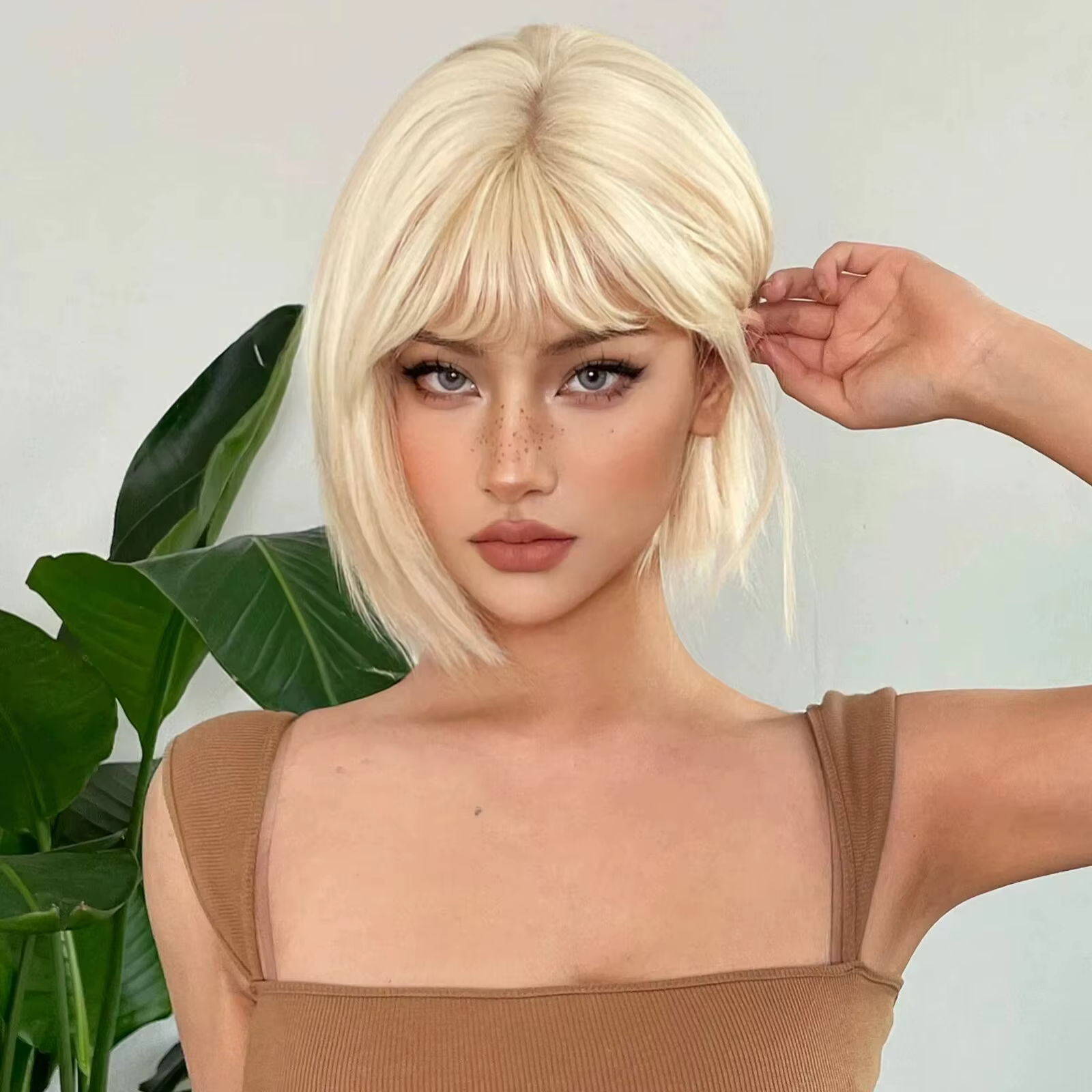 Perruque synthétique style bob doré pour fête costumée