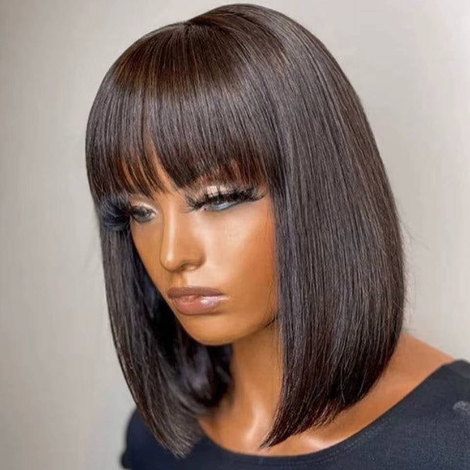 Perruque Bob brésilienne courte et lisse avec frange