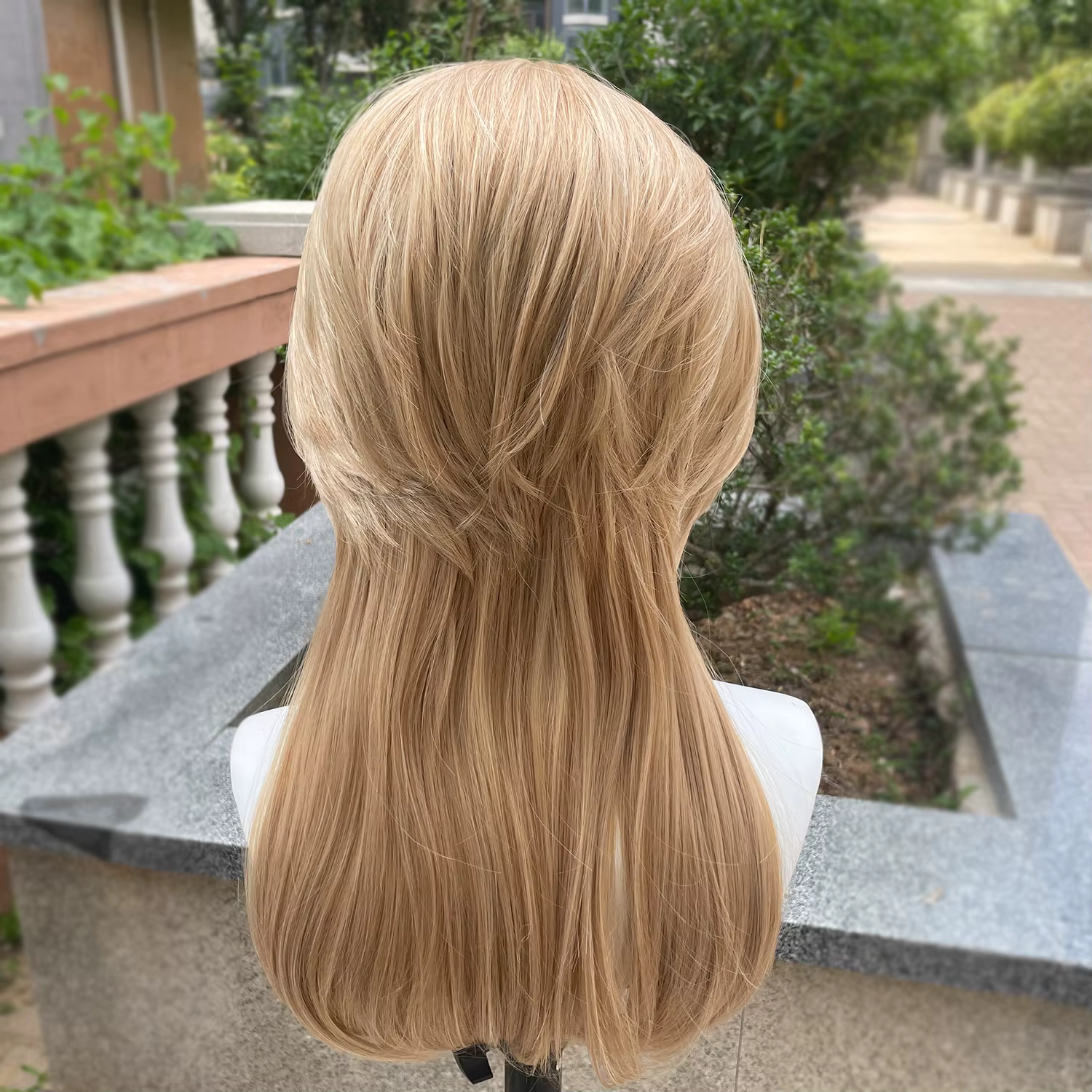 Perruques Lace Front wig synthétiques blondes de couleurs mélangées 13x4
