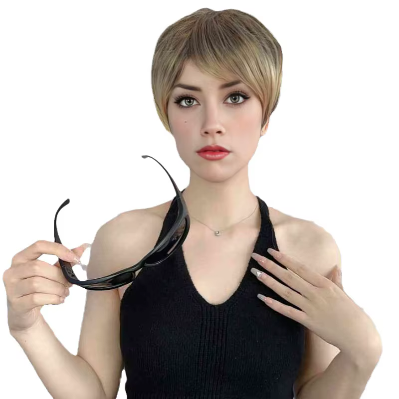 Perruque à la mode pour femmes avec frange inclinée oreilles exposées cheveux courts bandeau supérieur complet Style