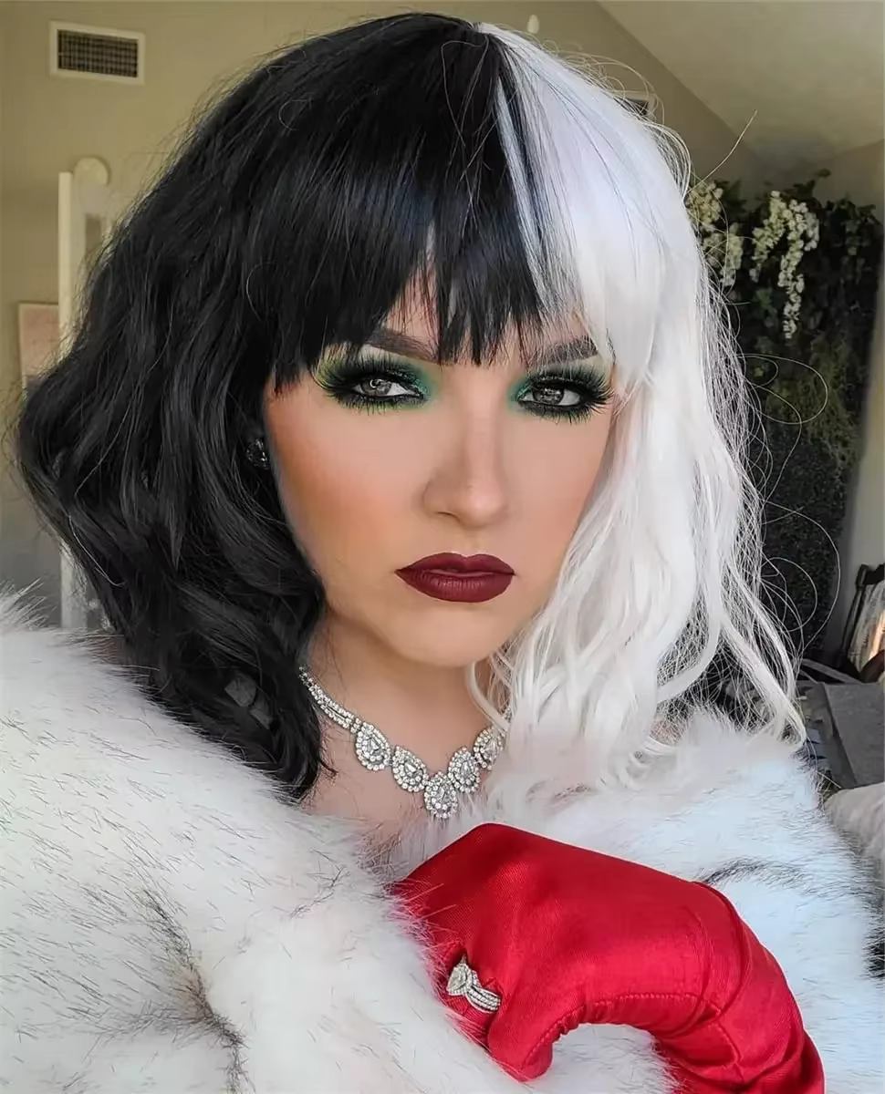 Cruella Deville-Perruque Courte Ondulée Noire et Blanche pour Femme