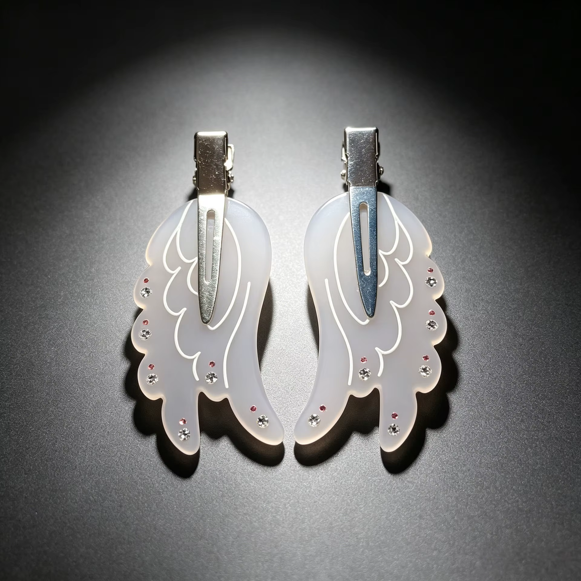 Épingles à cheveux latérales élégantes en forme d'ailes d'ange