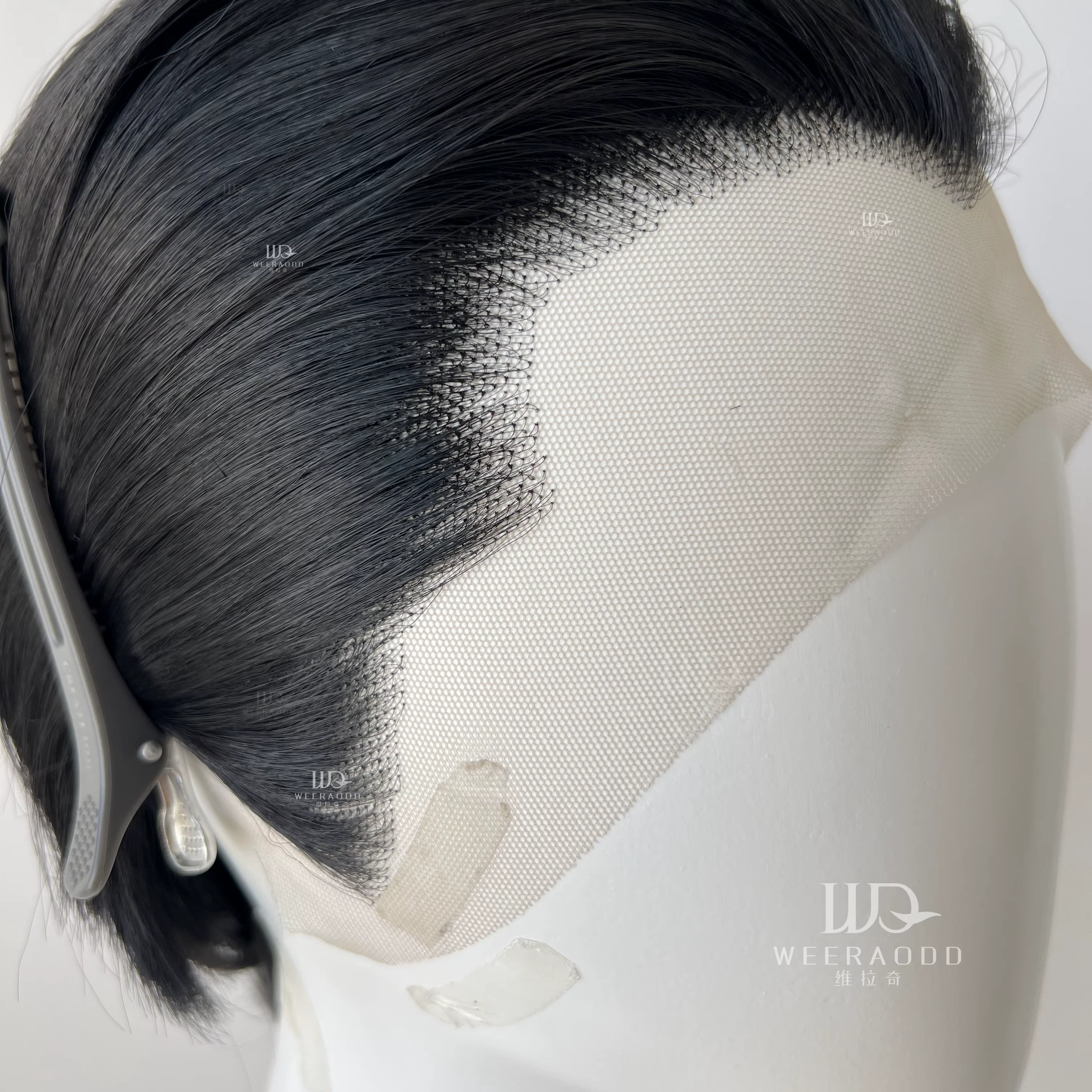 Perruque de cheveux courts noirs pour homme avec une coiffure lissée au dos Cosplay 13*4 HD
