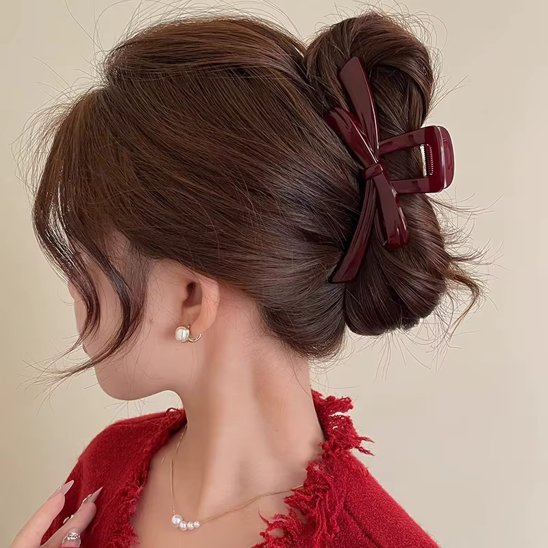 1 pince à cheveux rétro rouge foncé
