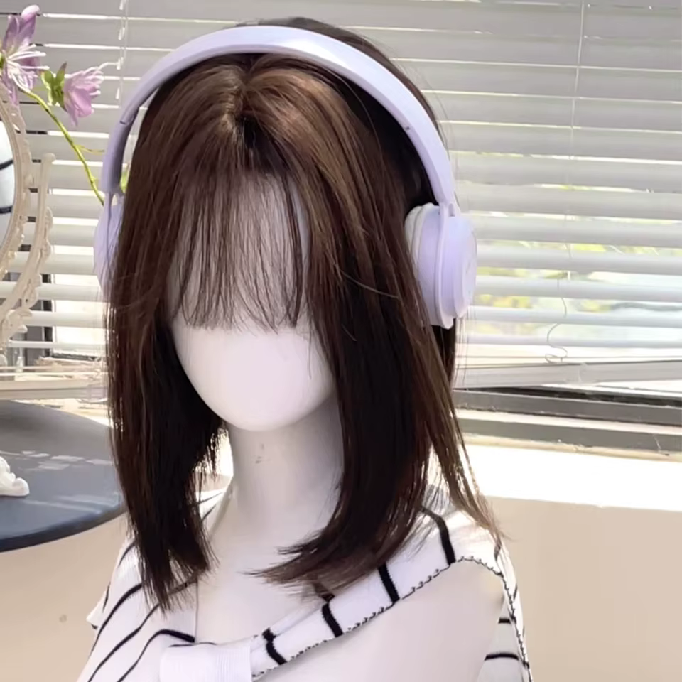  Perruque courte synthétique lisse